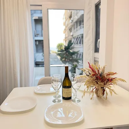 Jonisapartaments 公寓 Durrës